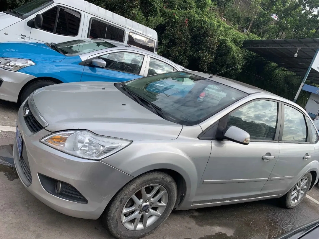 公開拍賣?？怂?、上海別克牌機(jī)動(dòng)車